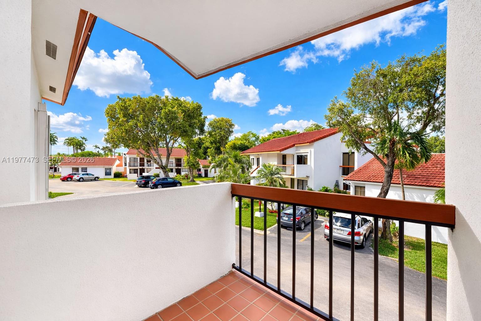 HIGHLANDS AT KENDALL LKS - Residential Lease