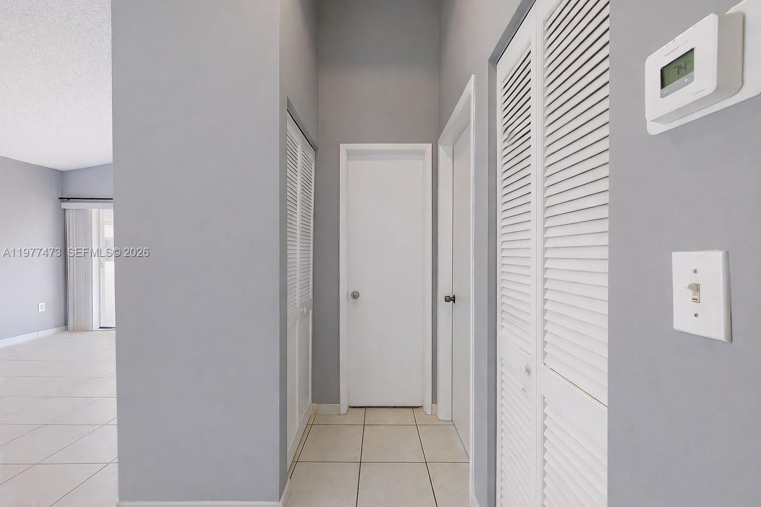 HIGHLANDS AT KENDALL LKS - Residential Lease