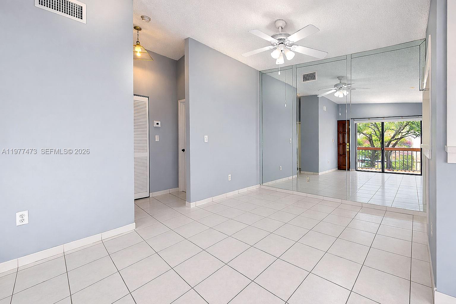 HIGHLANDS AT KENDALL LKS - Residential Lease