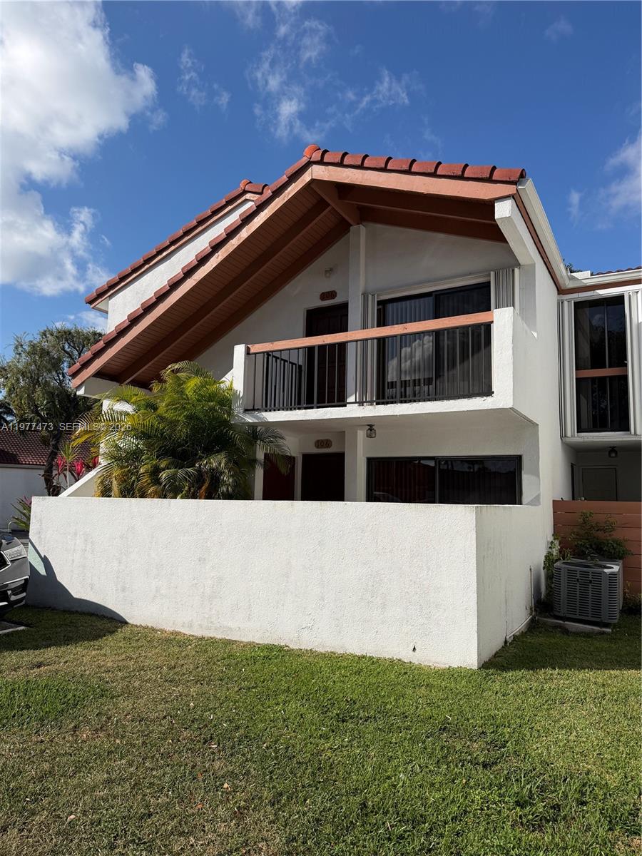 HIGHLANDS AT KENDALL LKS - Residential Lease