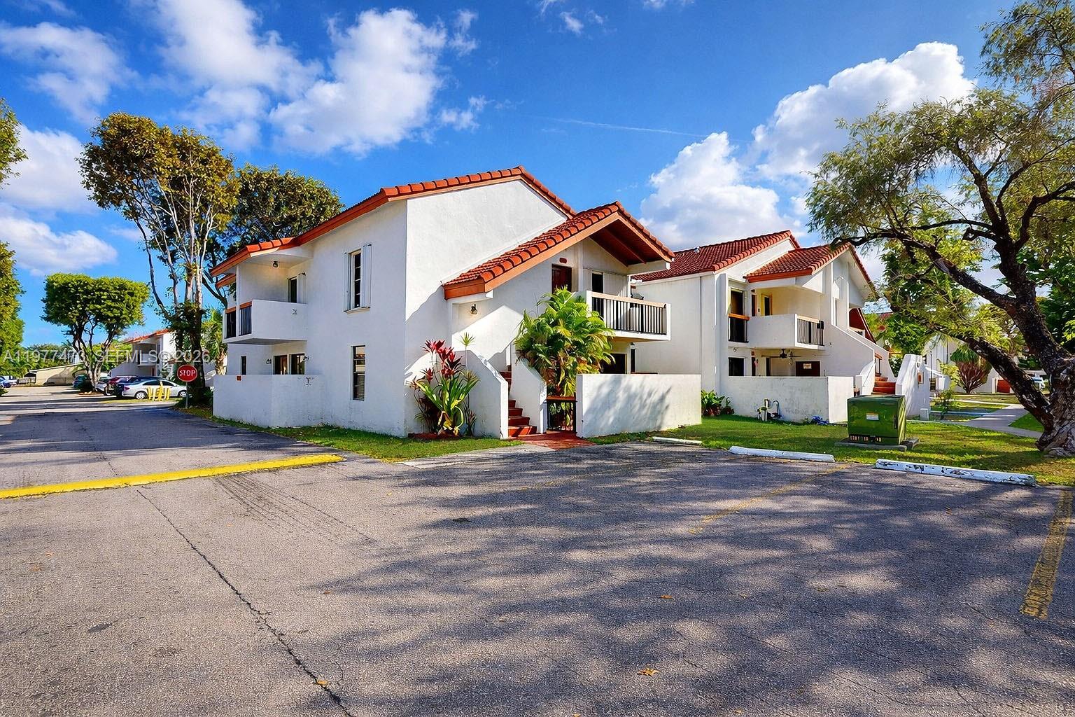 HIGHLANDS AT KENDALL LKS - Residential Lease