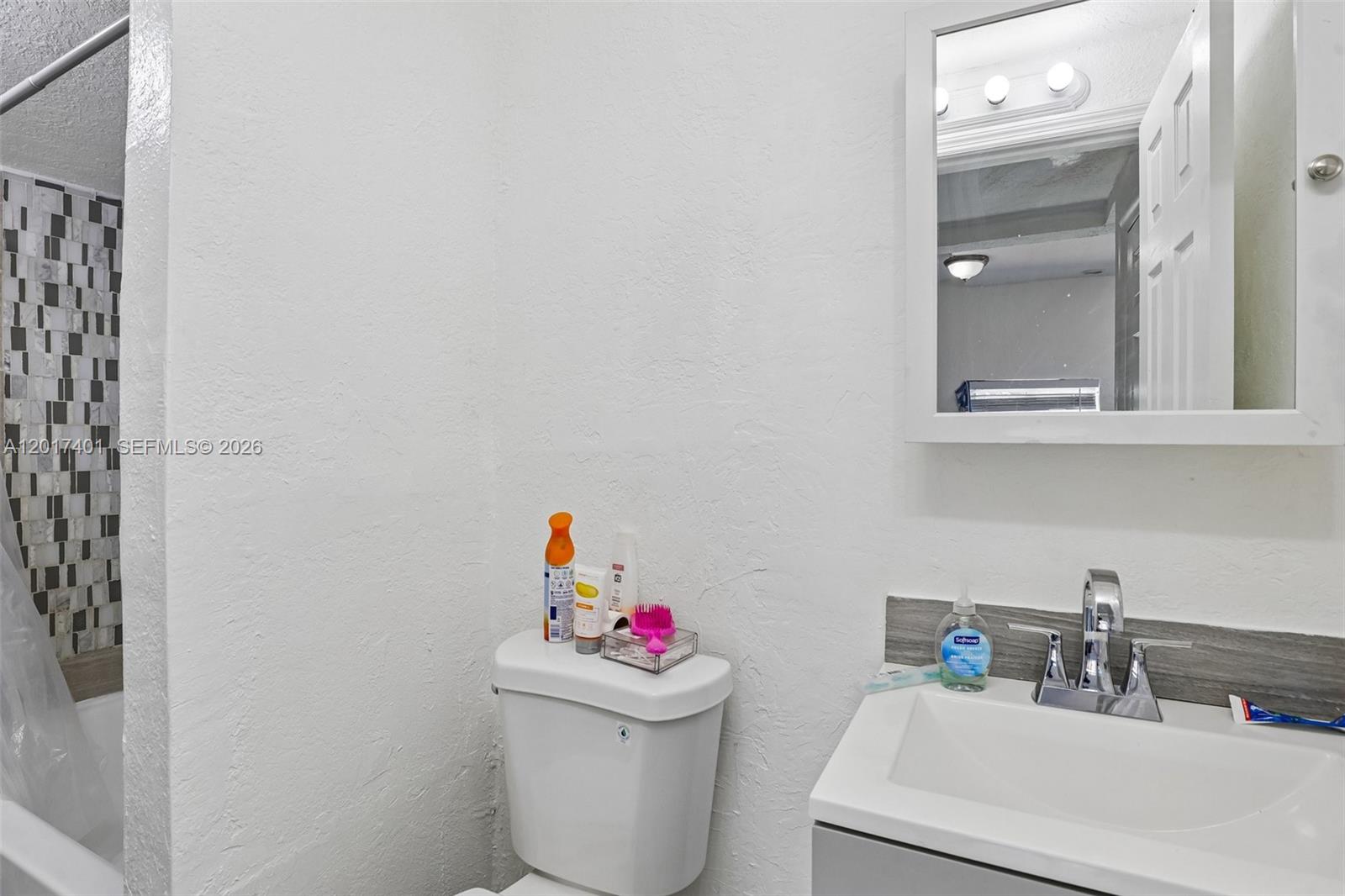 EVERGLADES AVE HEIGHTS AD - Residential