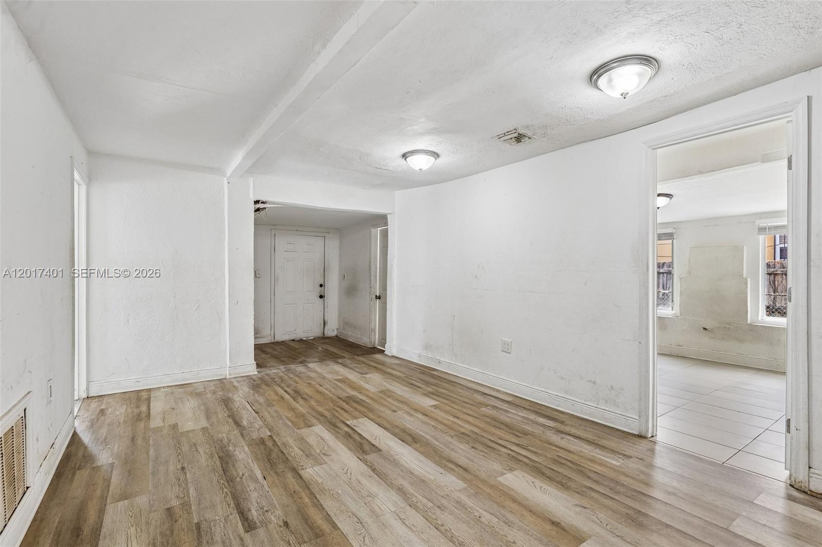 EVERGLADES AVE HEIGHTS AD - Residential
