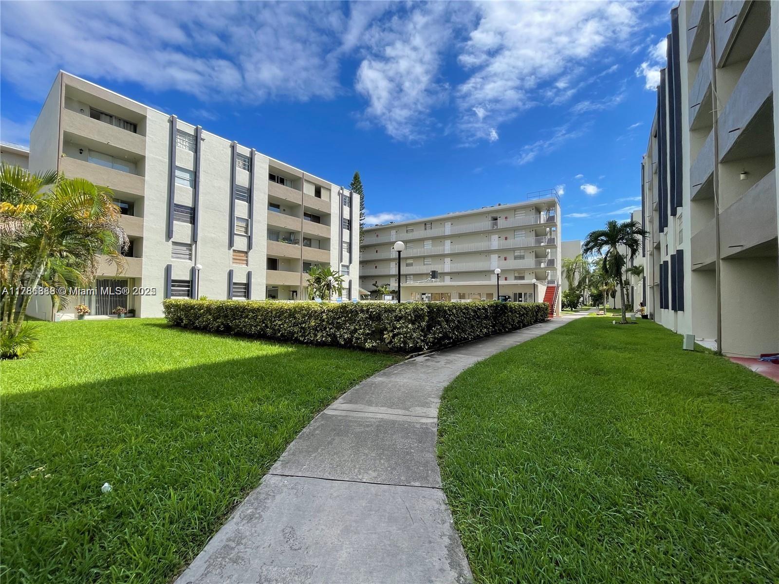 Rental Property at 10000 Nw 80th Ct 2523, Hialeah Gardens, Miami-Dade County, Florida - Bedrooms: 2 
Bathrooms: 2  - $2,100 MO.