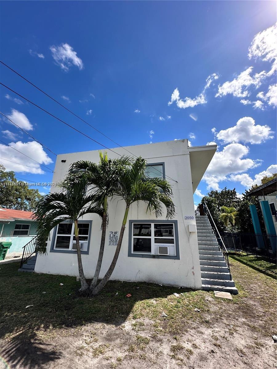 2050 Lincoln Ave 3