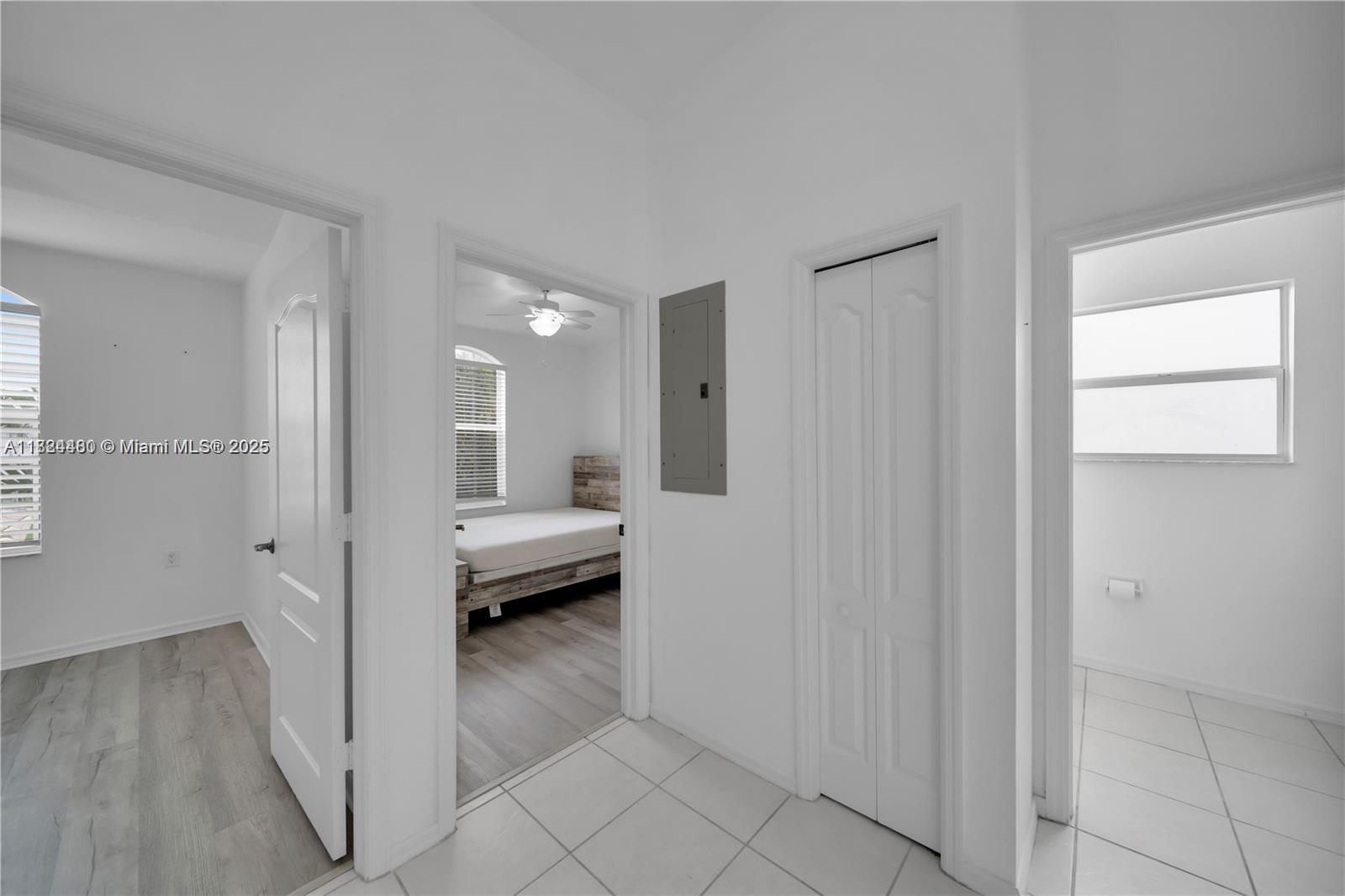 PORT OF THE ISLAND - Residential