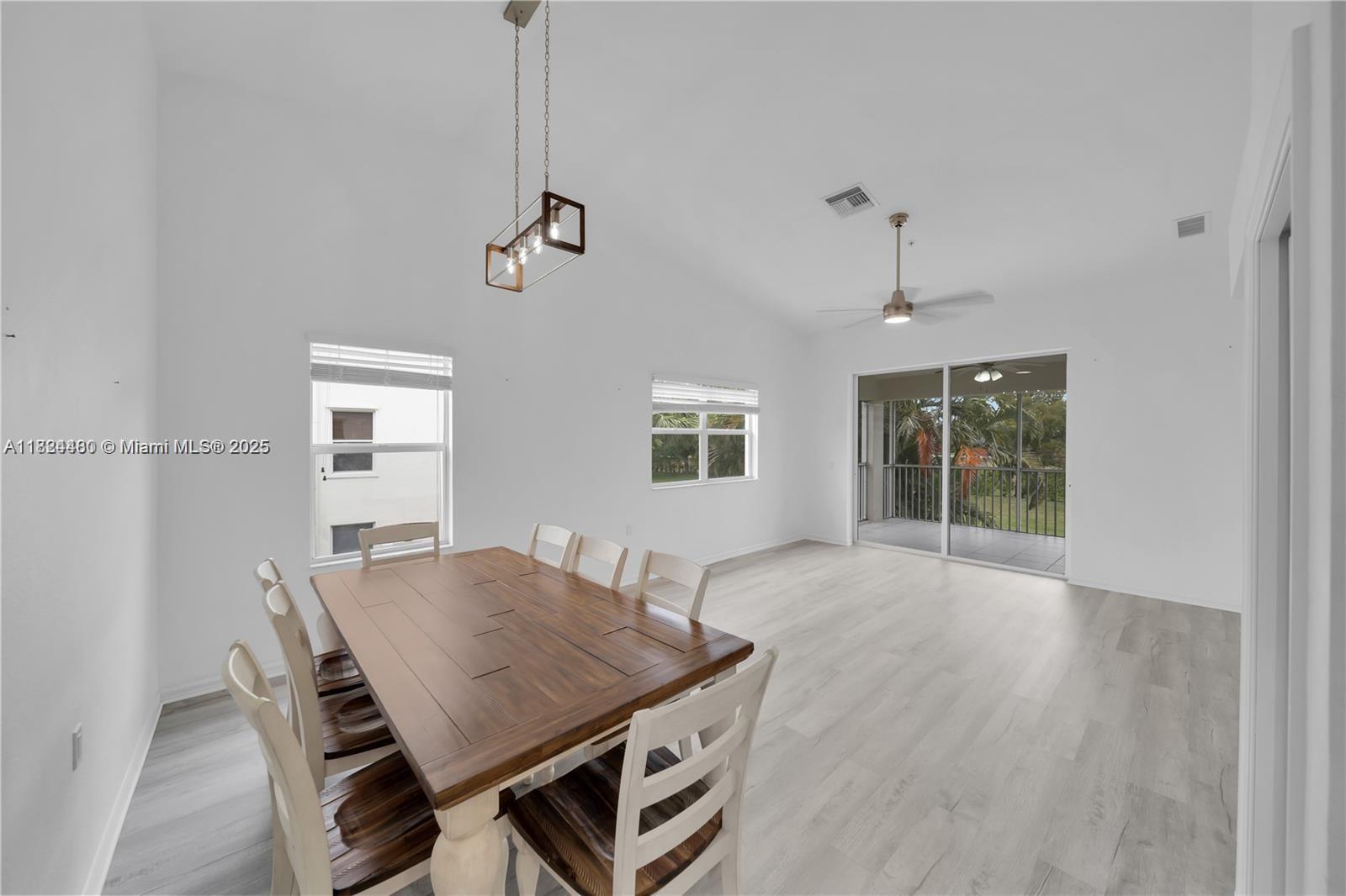 PORT OF THE ISLAND - Residential