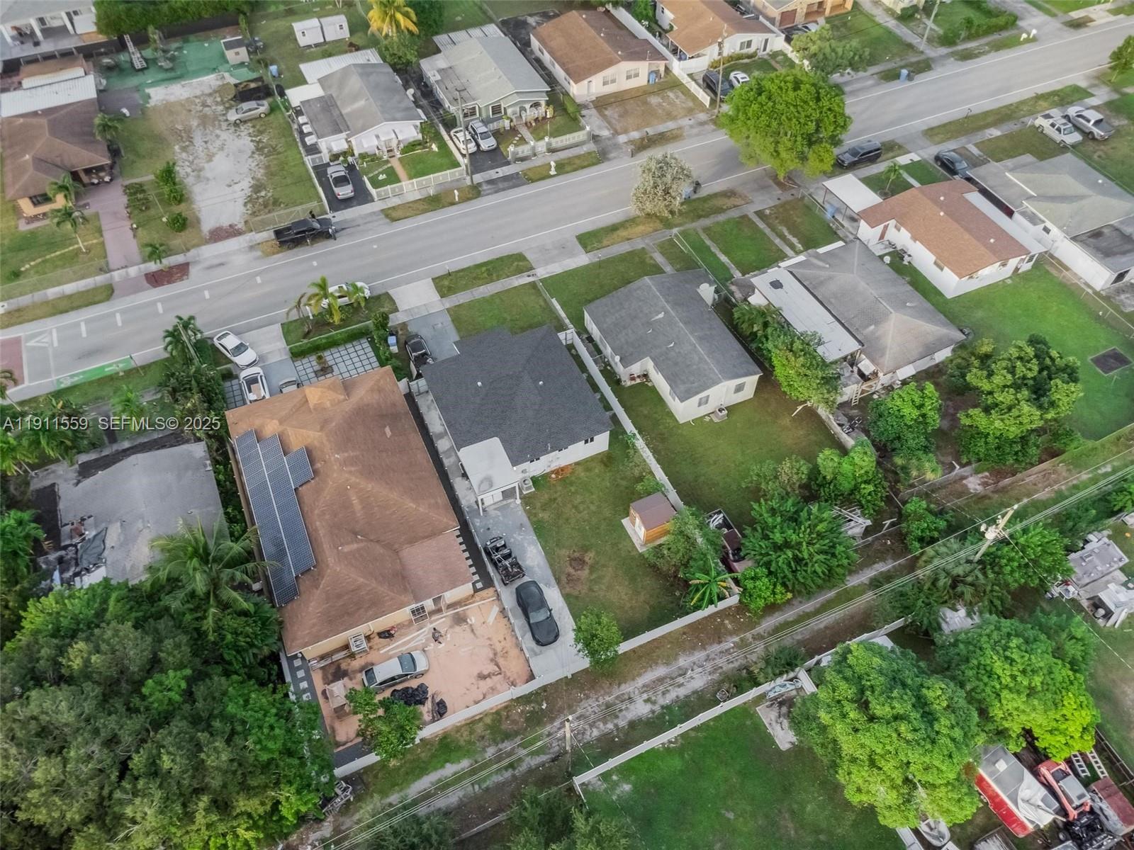 HYDE PARK FIRST SEC - Residential