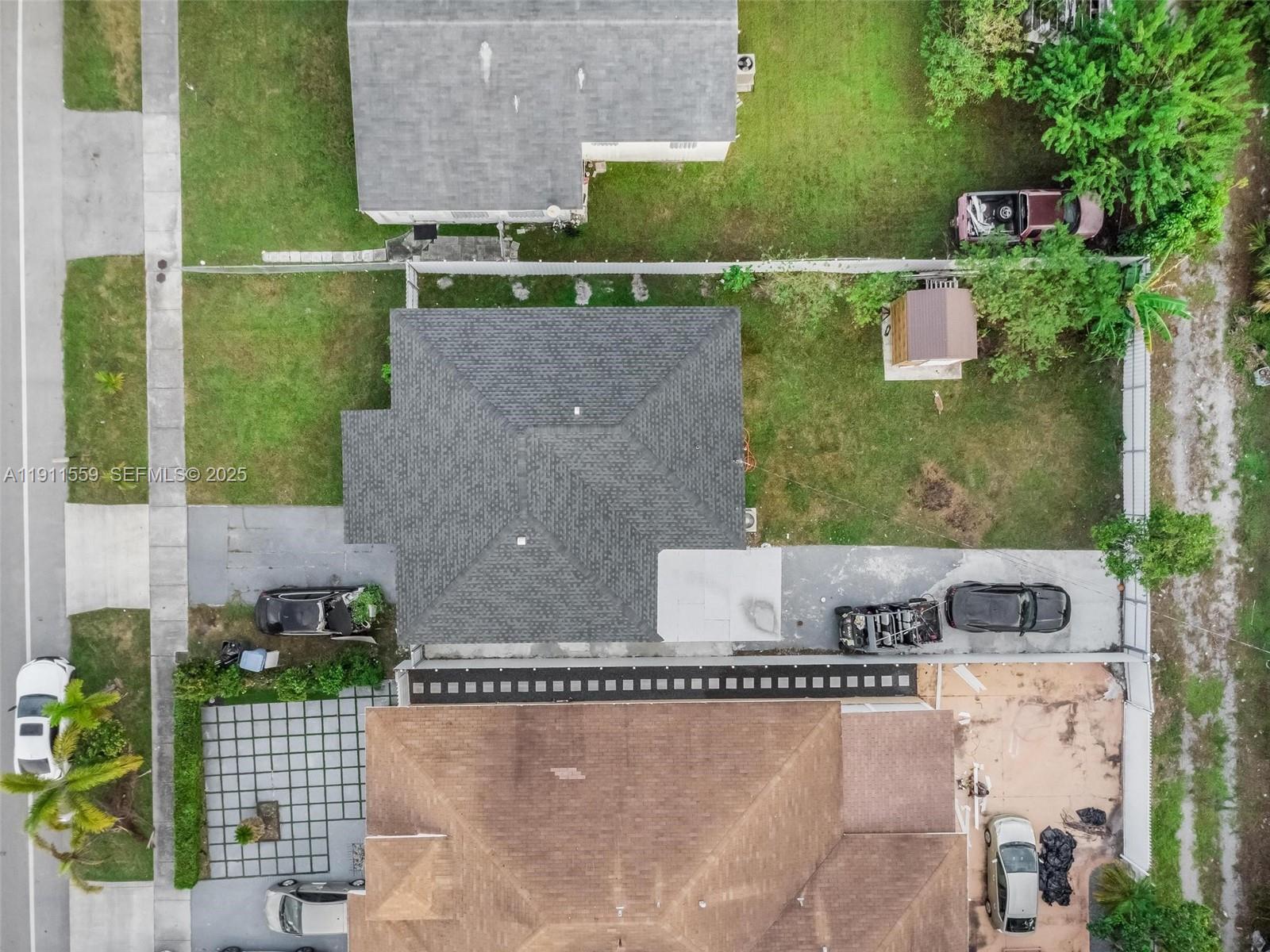 HYDE PARK FIRST SEC - Residential