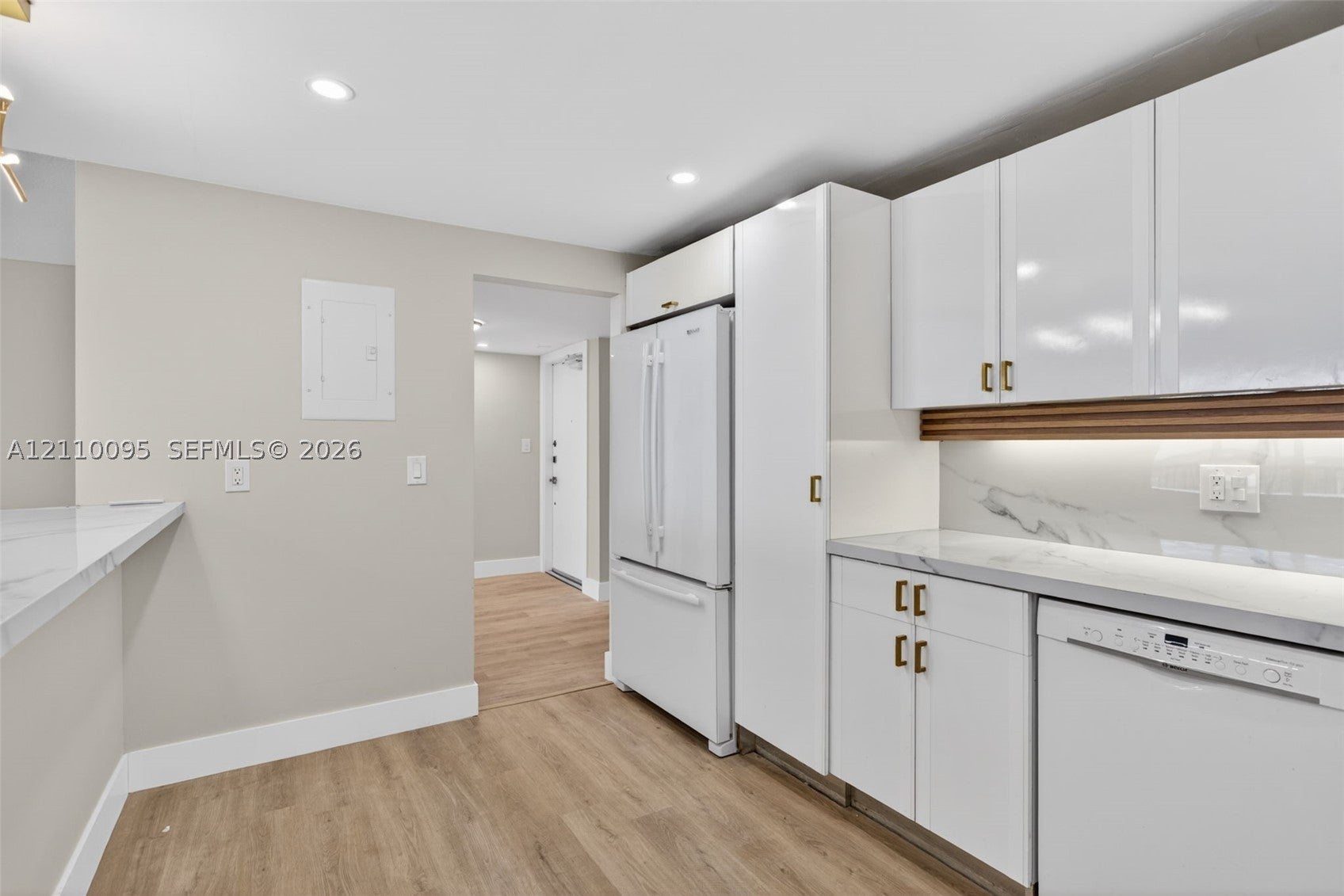 3090 N Course Dr 807