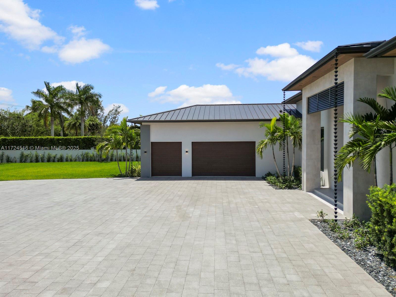 BIRD ROAD FARMSITES - Residential