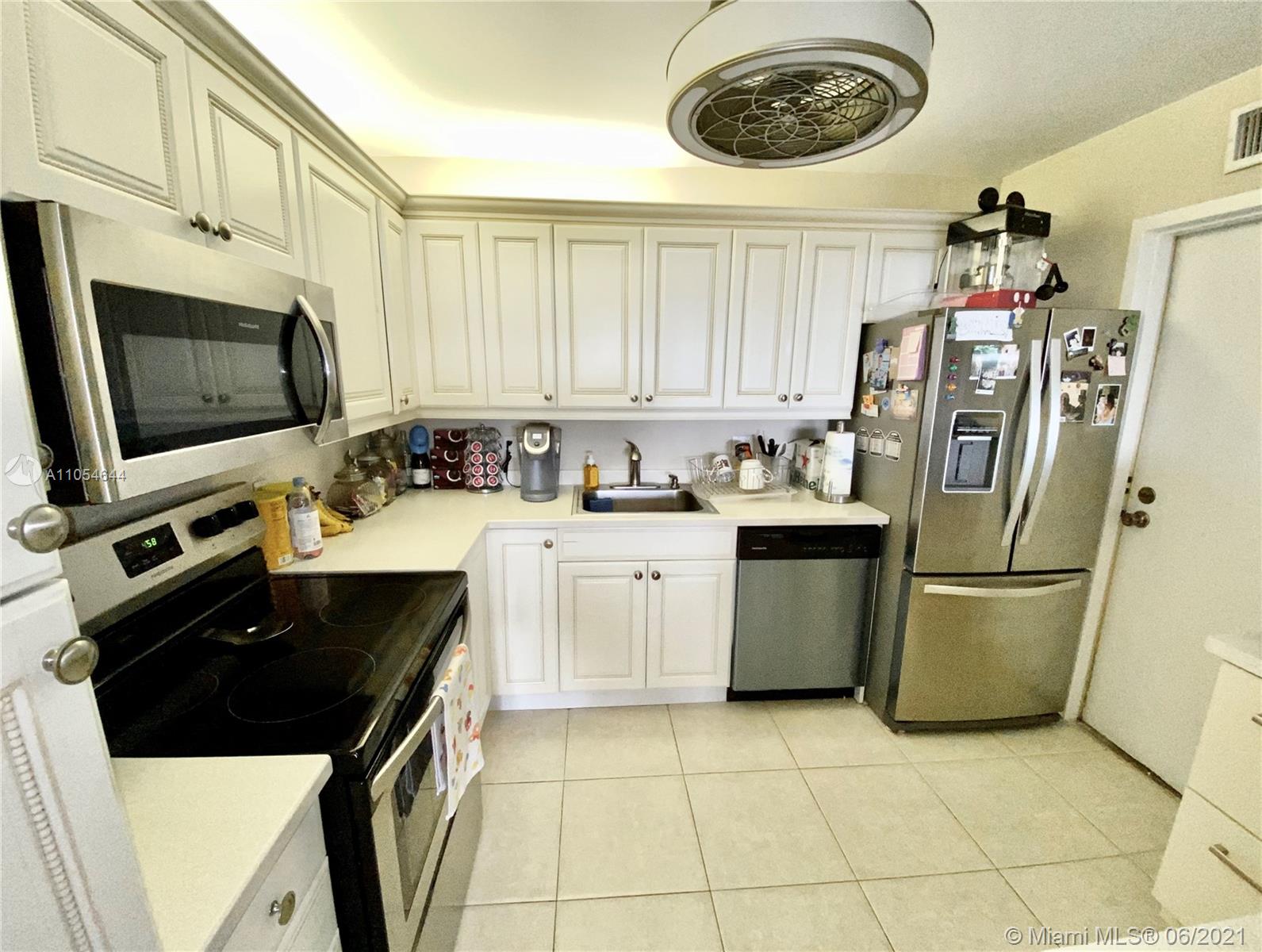 QUADOMAIN TOWER 1 & 4 CON - Residential