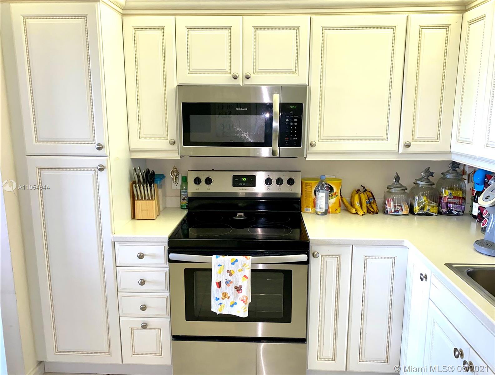 QUADOMAIN TOWER 1 & 4 CON - Residential