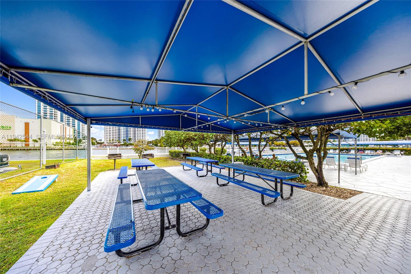 TOWERS OF OCEANVIEW SOUTH - Residential