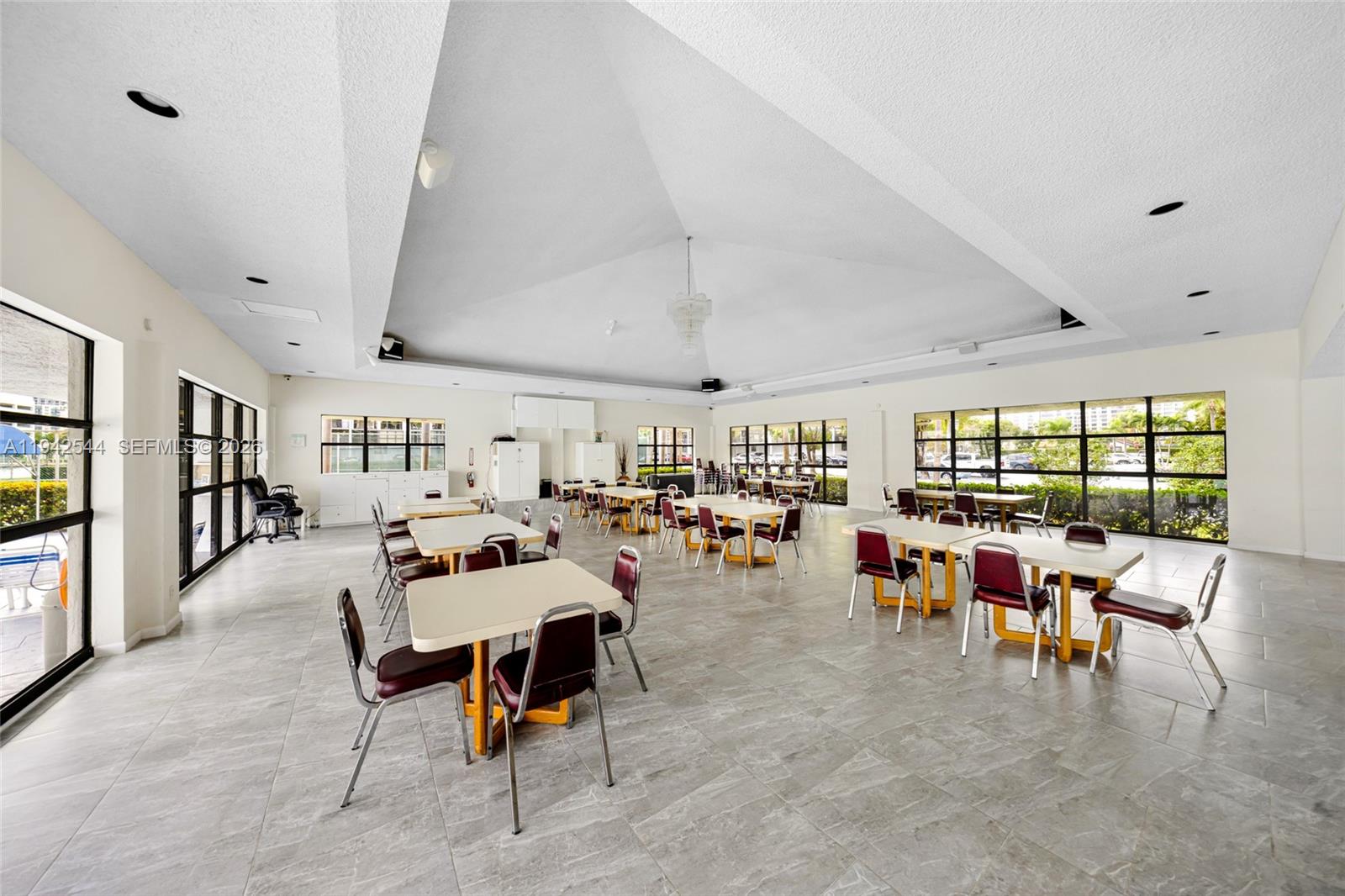 TOWERS OF OCEANVIEW SOUTH - Residential