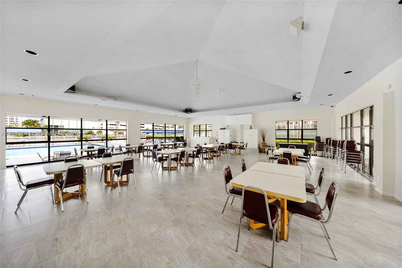 TOWERS OF OCEANVIEW SOUTH - Residential