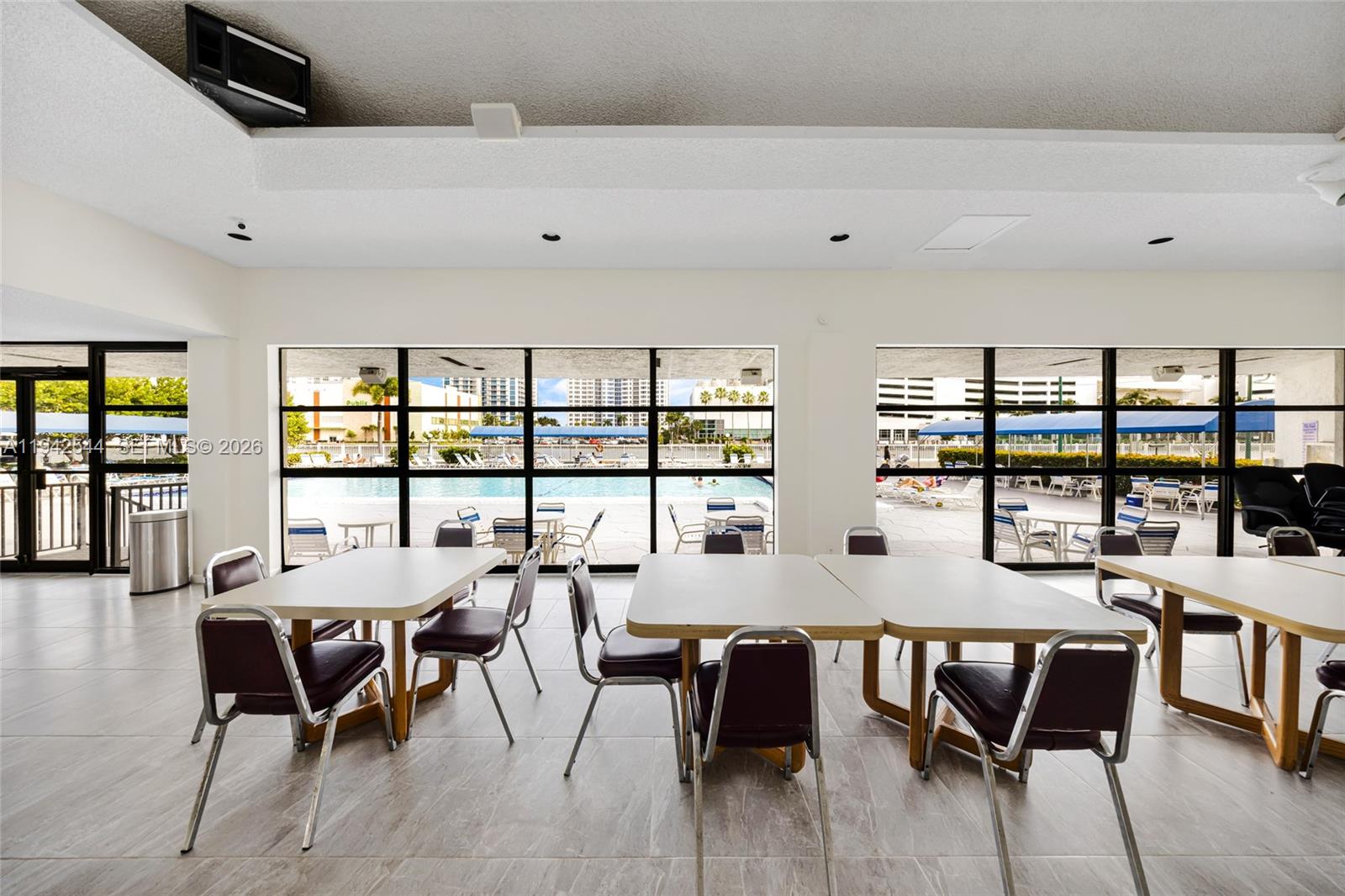 TOWERS OF OCEANVIEW SOUTH - Residential