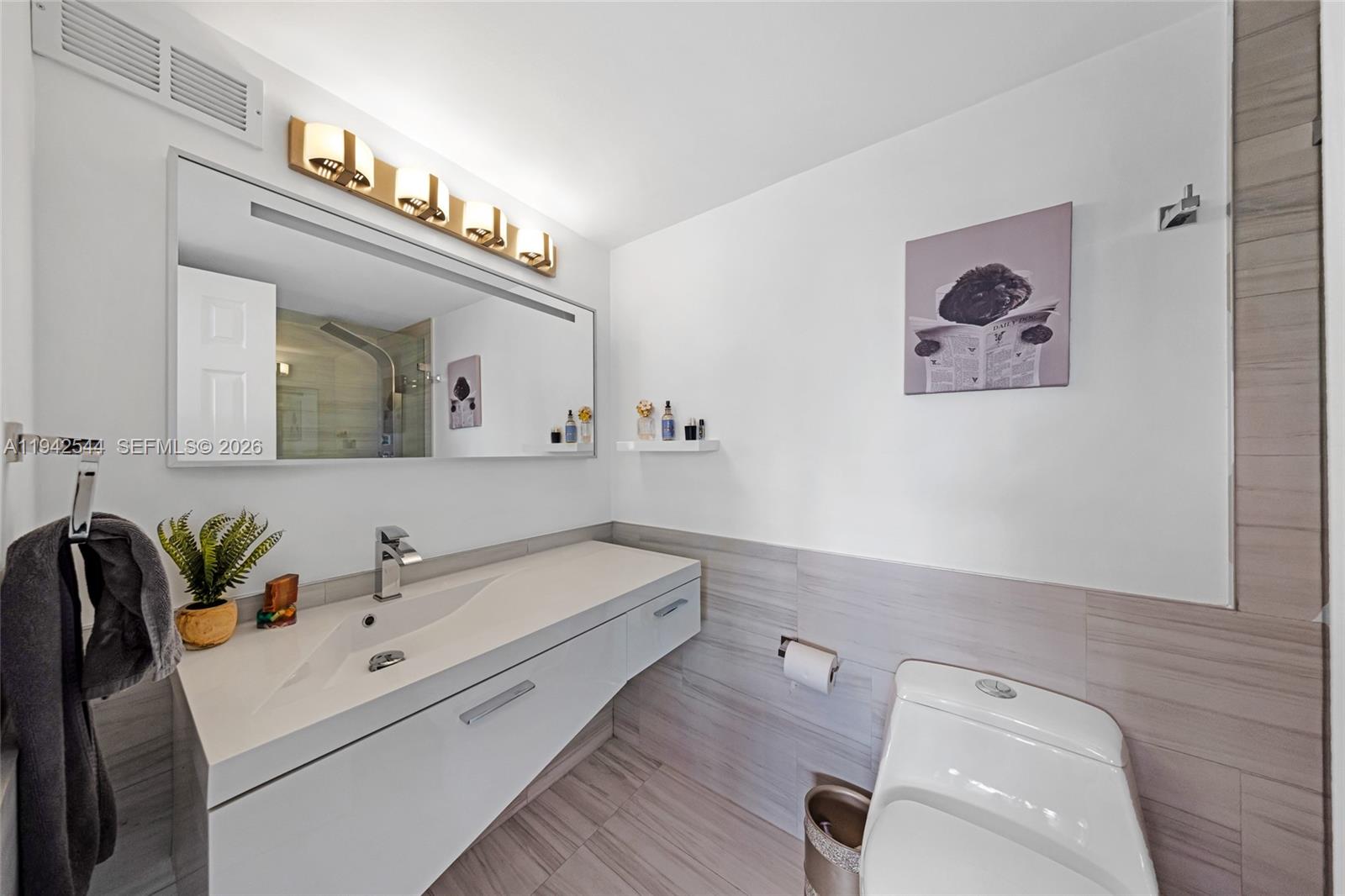 TOWERS OF OCEANVIEW SOUTH - Residential