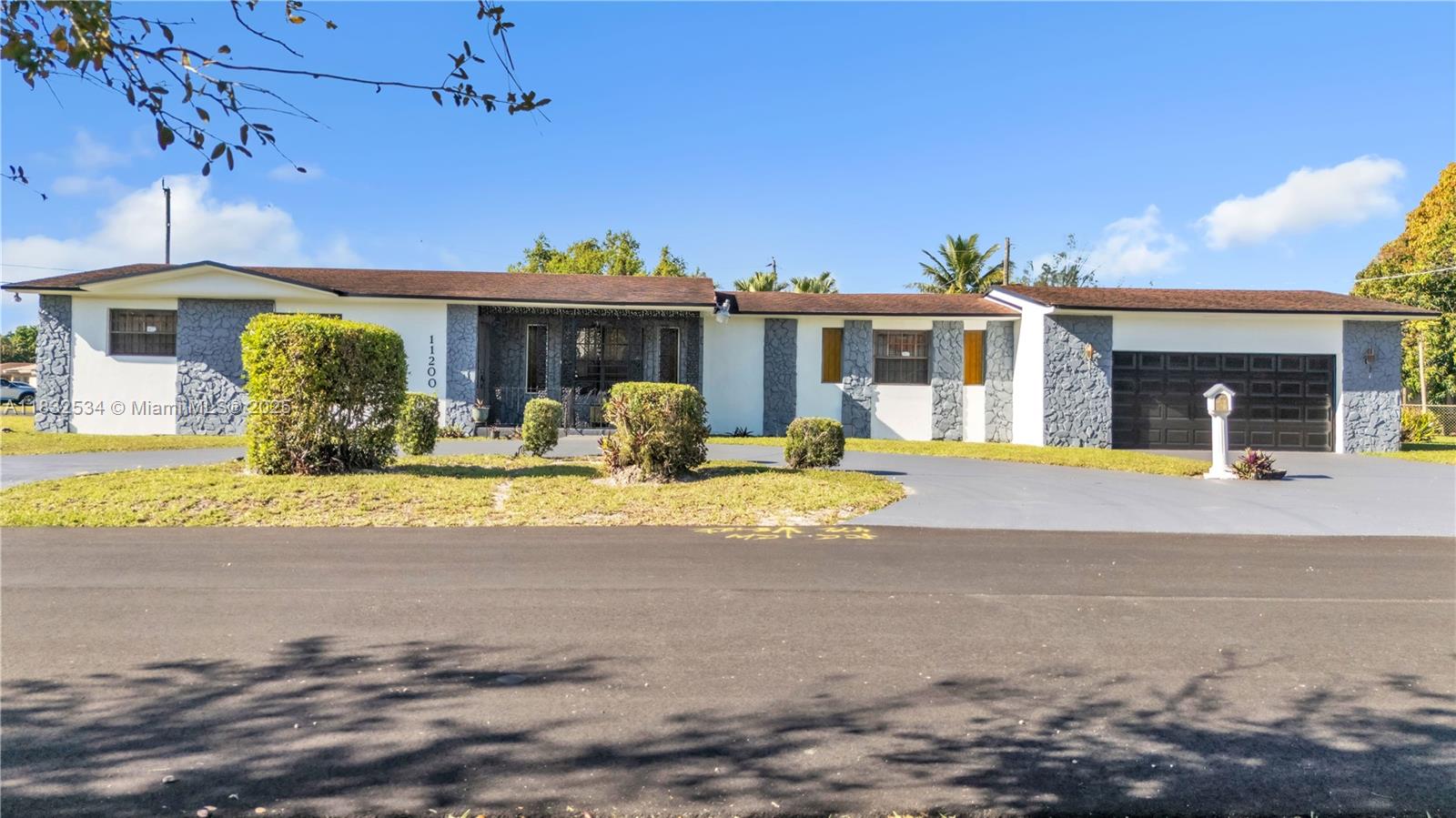 11200 W Golf Dr