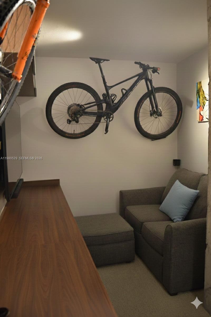 JOCKEY CLUB III CONDO - Residential