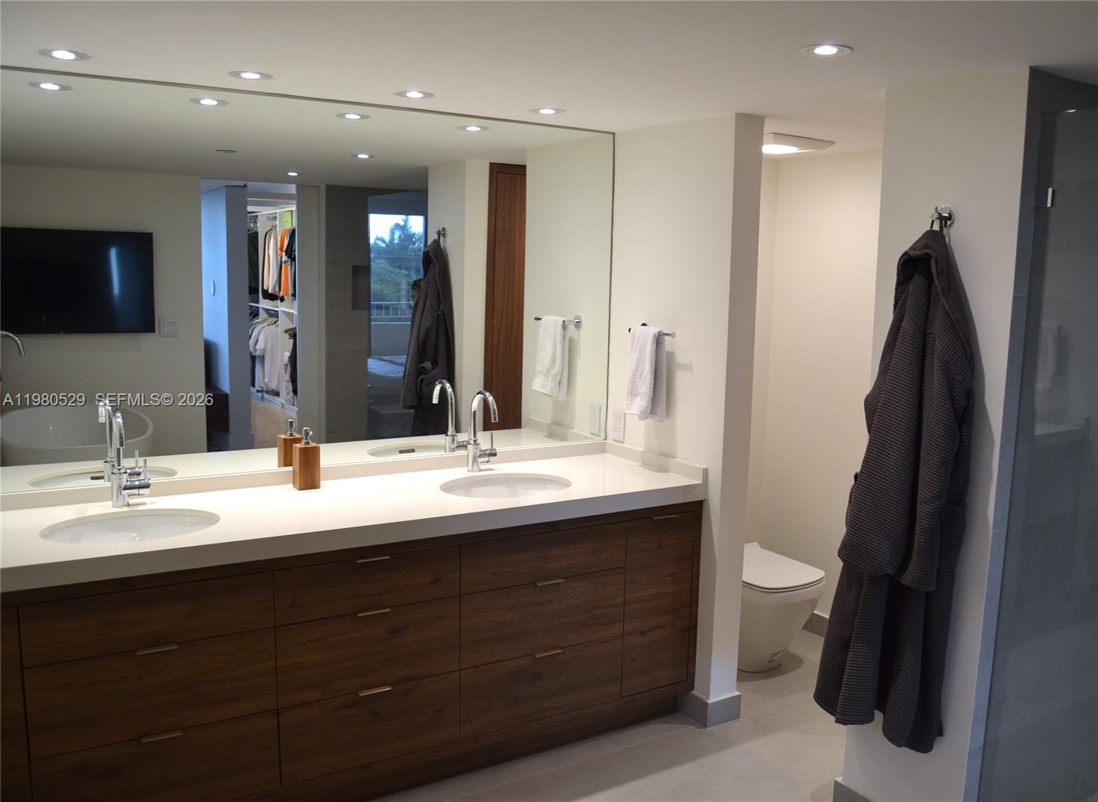 JOCKEY CLUB III CONDO - Residential