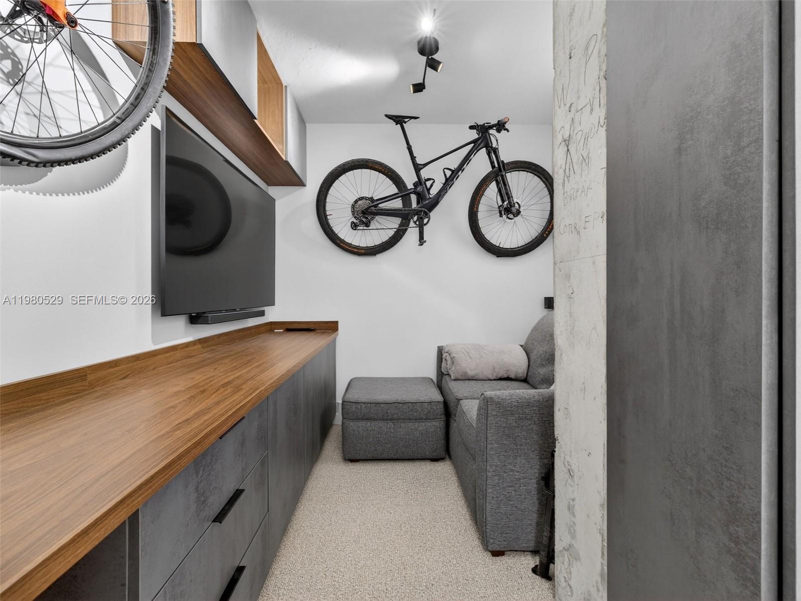 JOCKEY CLUB III CONDO - Residential