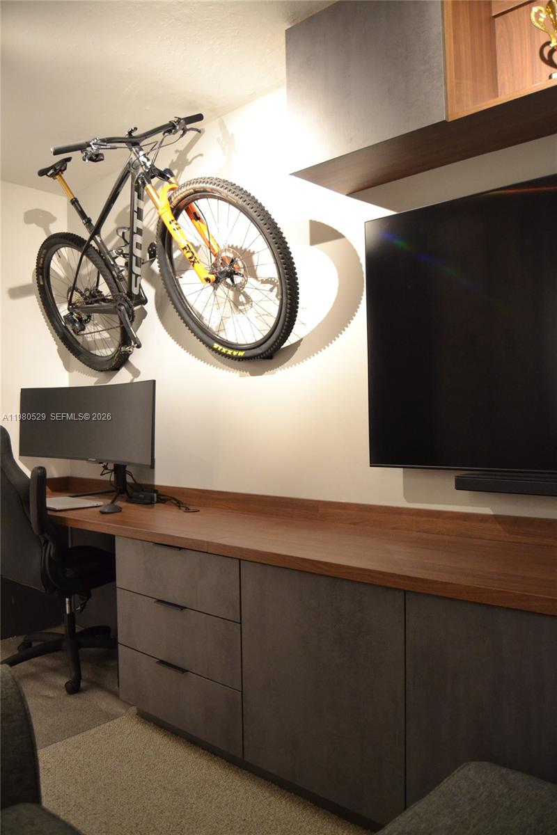 JOCKEY CLUB III CONDO - Residential