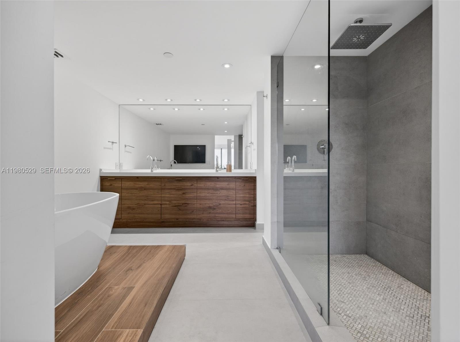 JOCKEY CLUB III CONDO - Residential