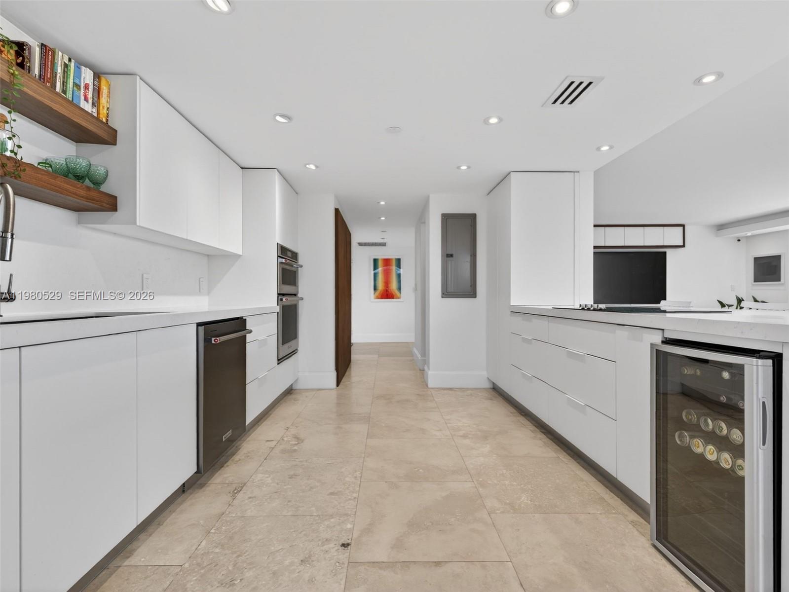 11113 Biscayne Blvd 351