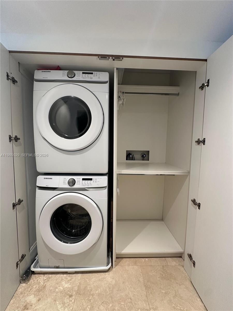 JOCKEY CLUB III CONDO - Residential