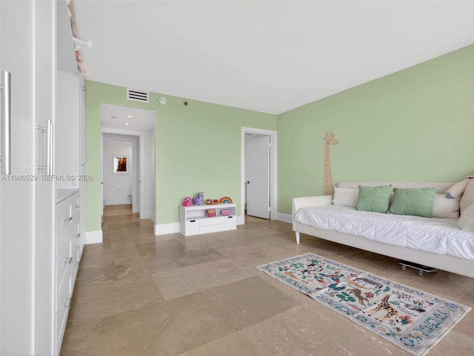 JOCKEY CLUB III CONDO - Residential