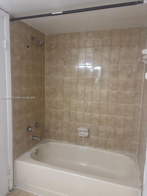 INTERNATIONAL PARK I COND - Residential