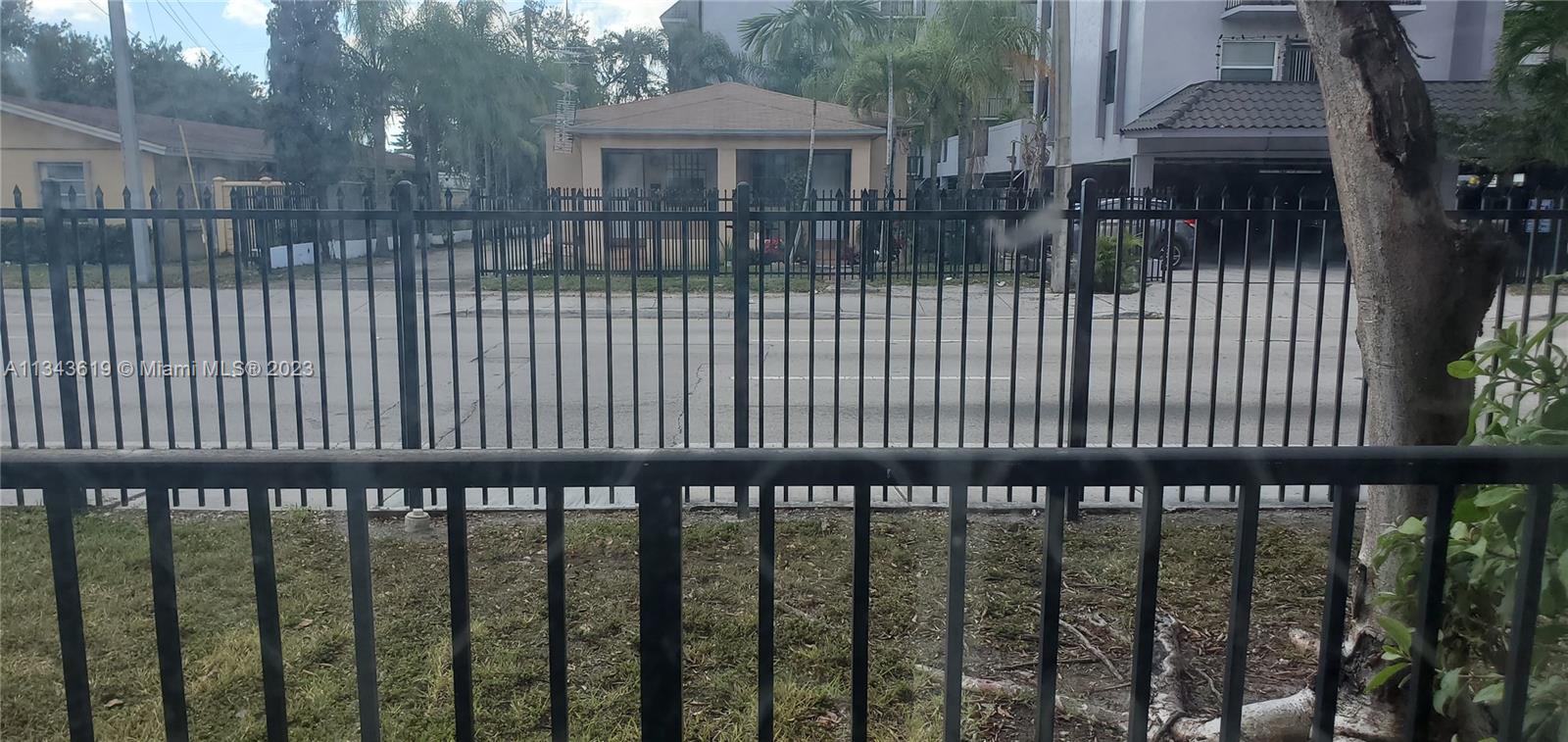 VISTA ALEGRE CONDO - Residential