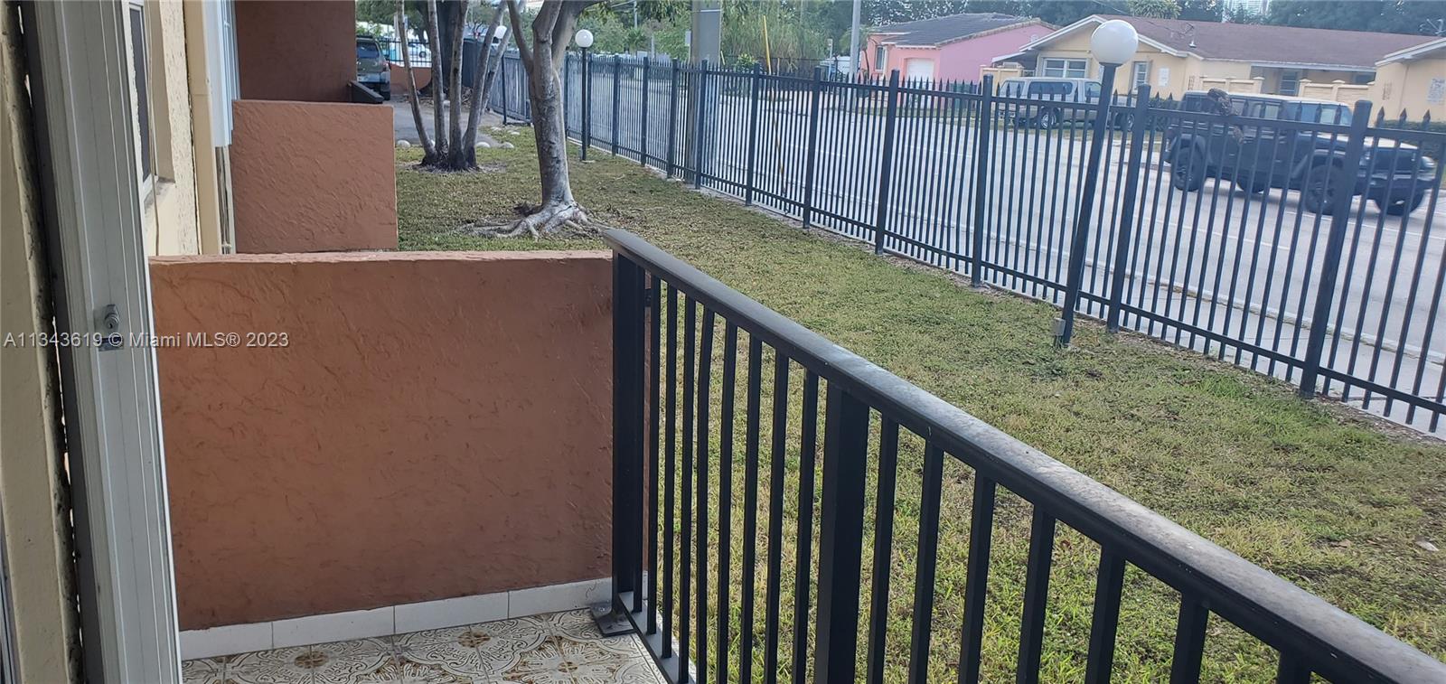 VISTA ALEGRE CONDO - Residential