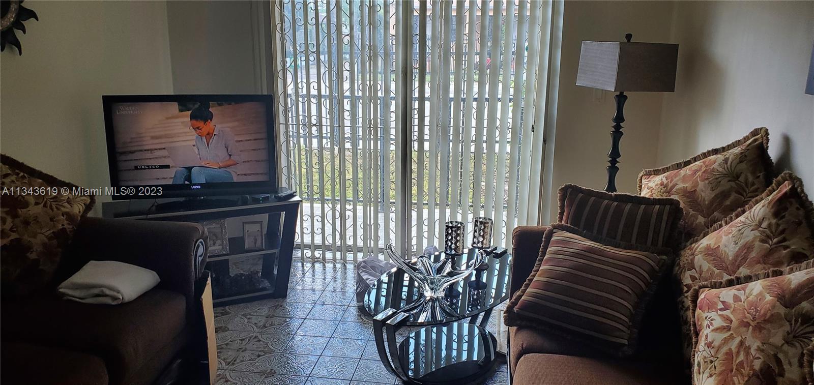 VISTA ALEGRE CONDO - Residential