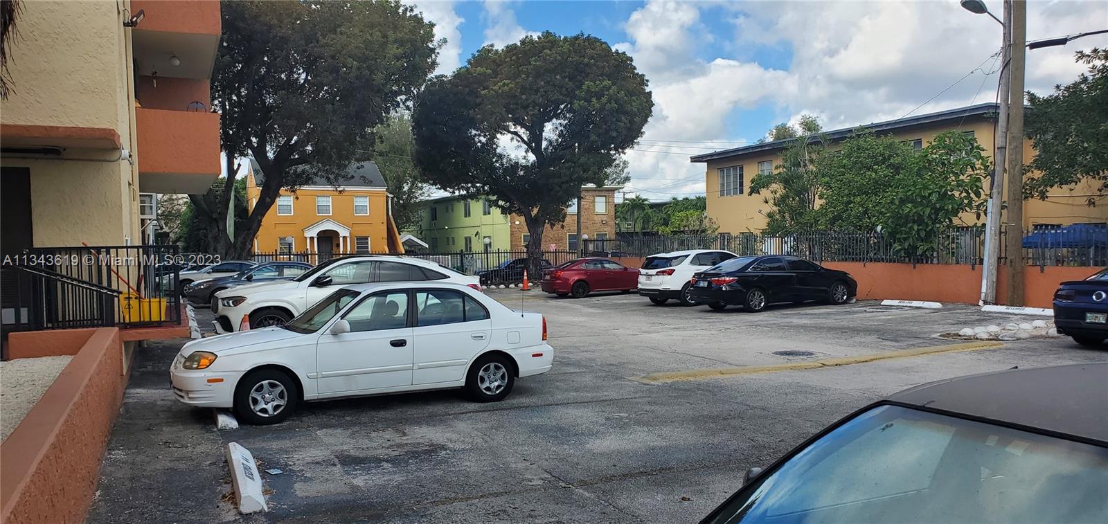 VISTA ALEGRE CONDO - Residential