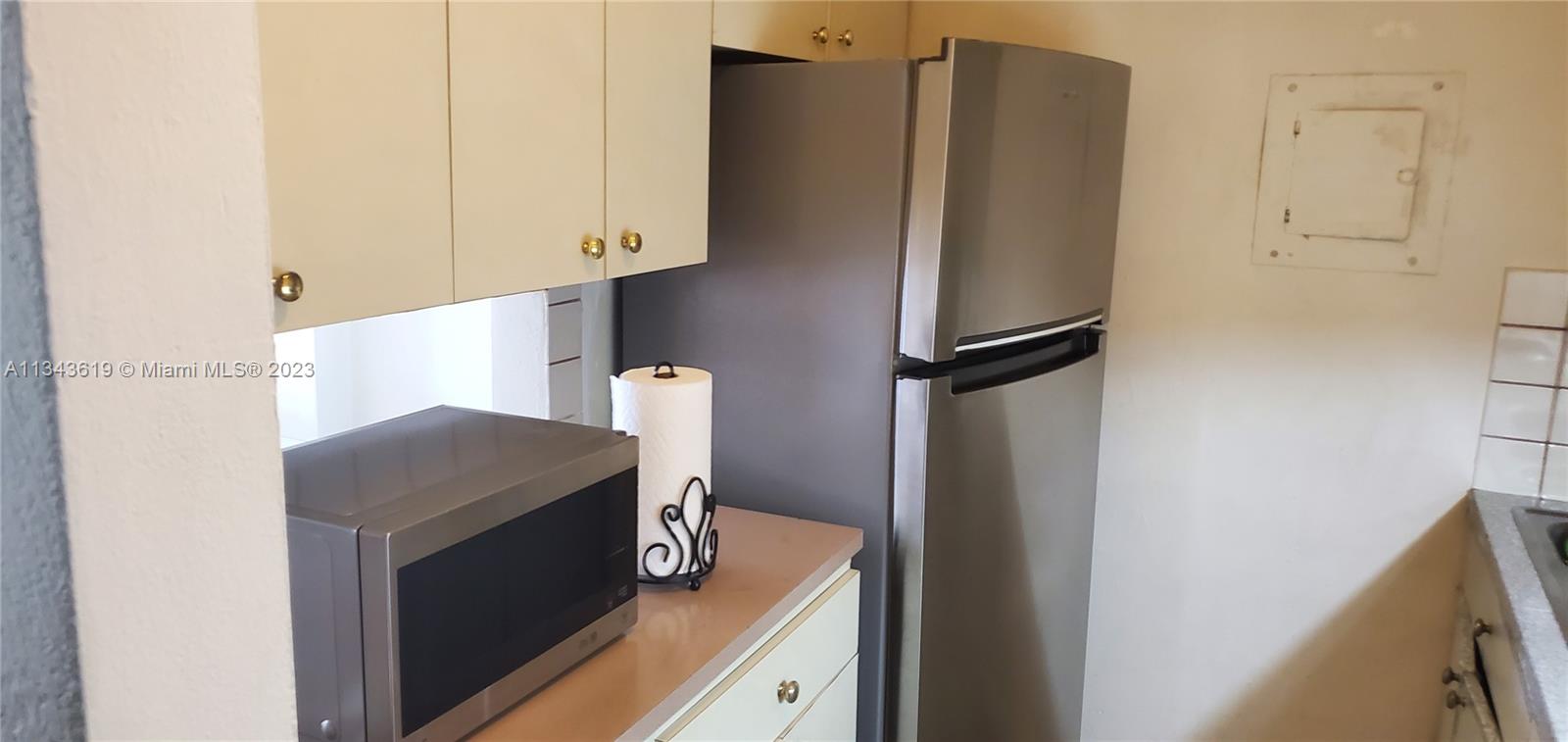 VISTA ALEGRE CONDO - Residential