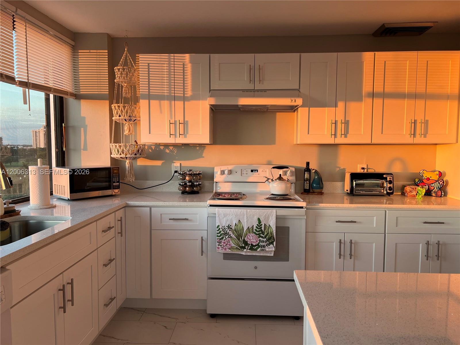 YORKTOWN CONDO - Residential Lease