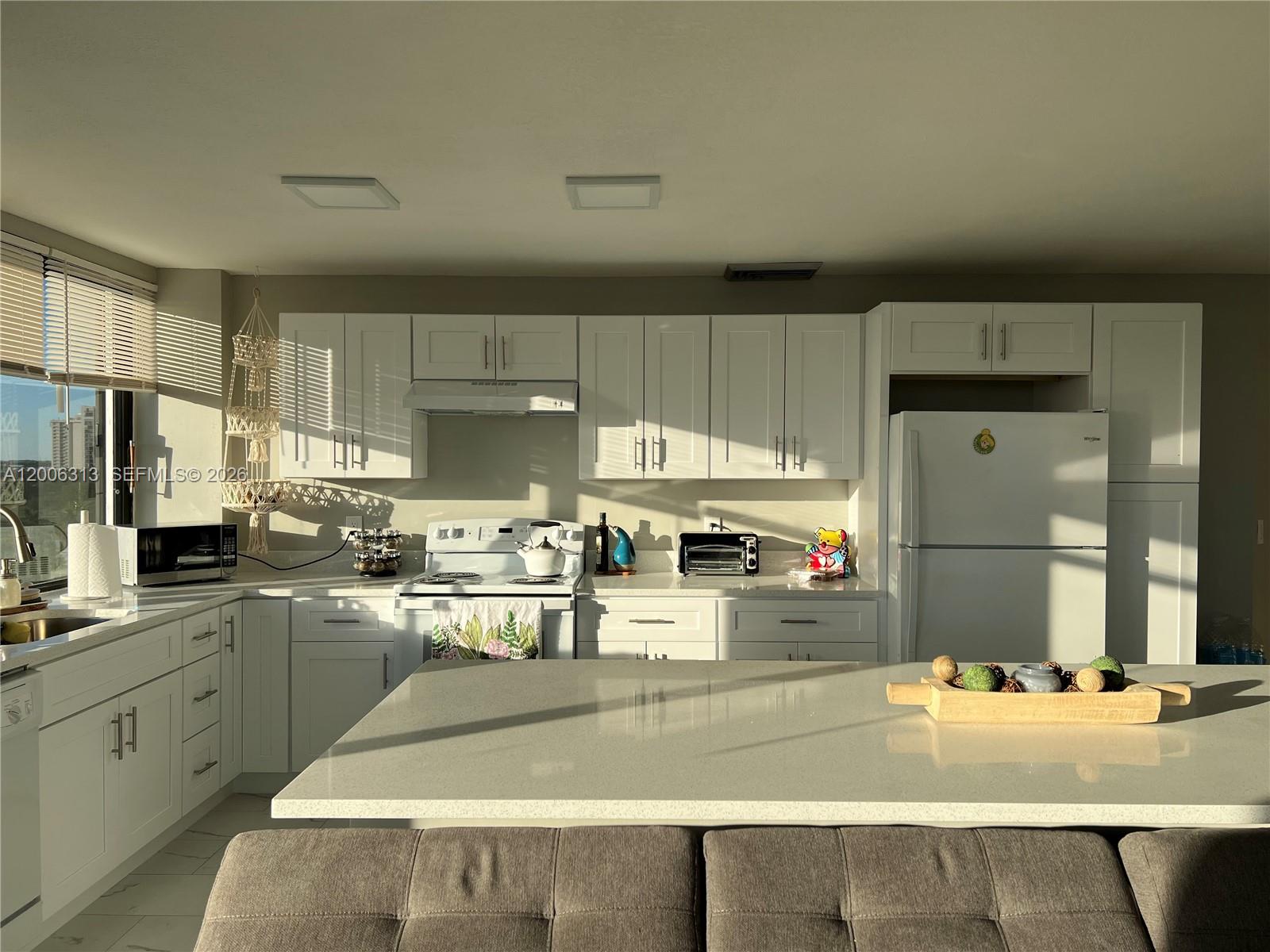 YORKTOWN CONDO - Residential Lease