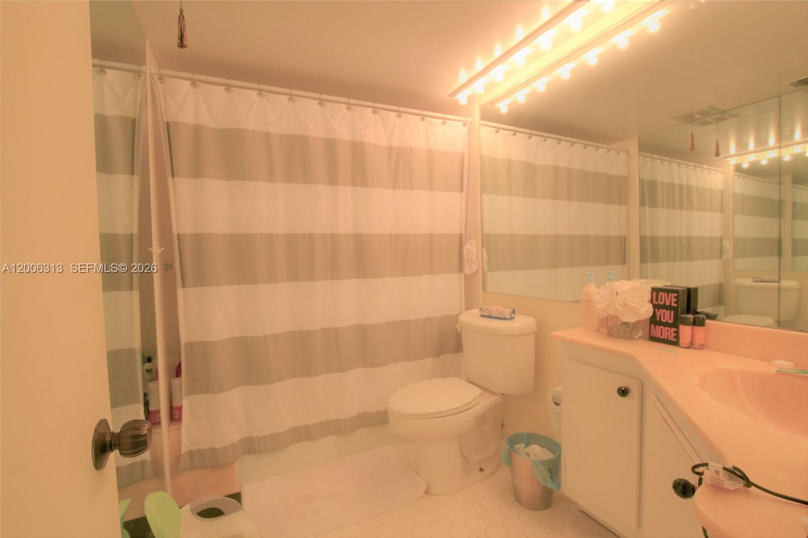 YORKTOWN CONDO - Residential Lease