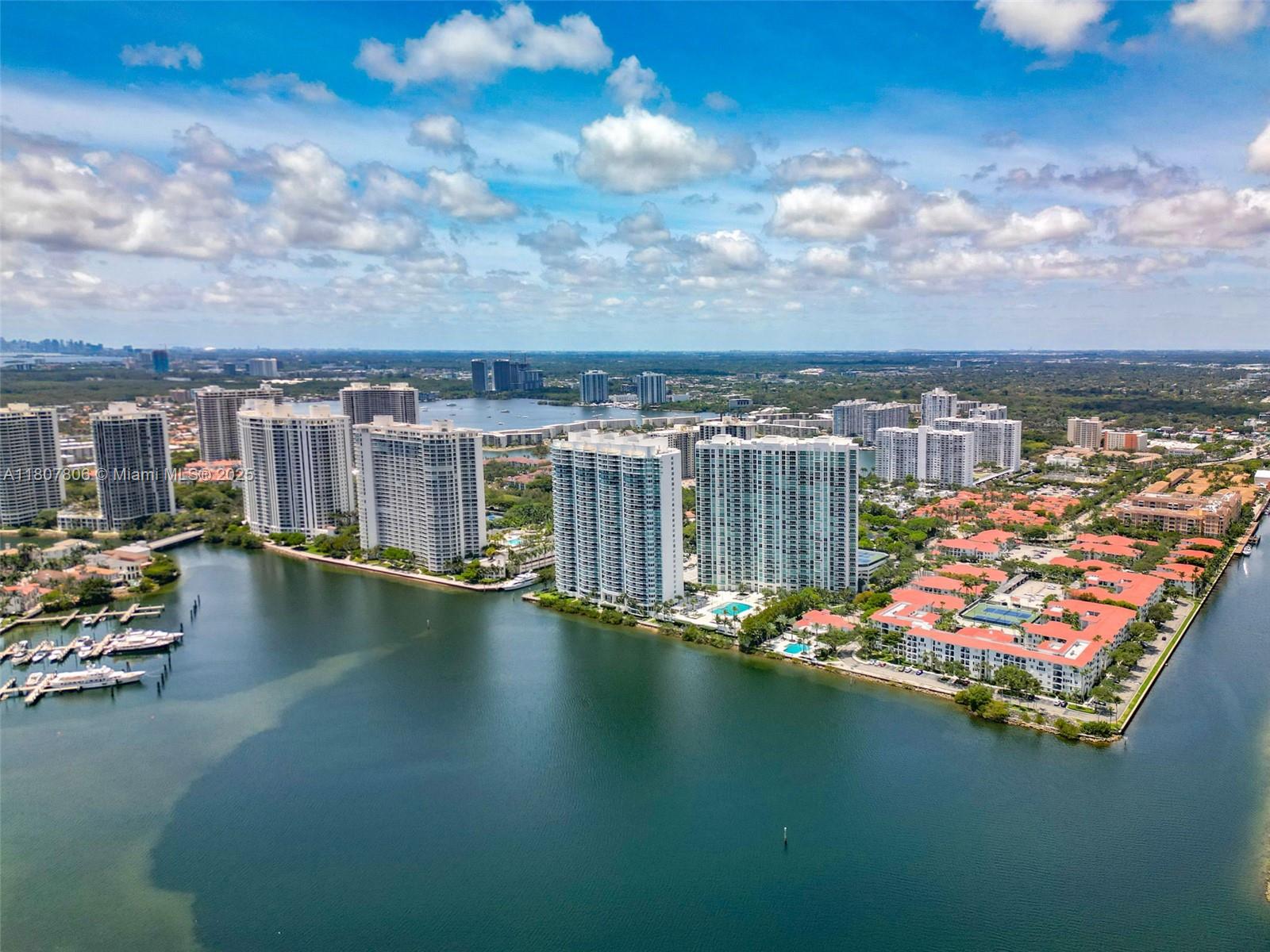 THE PENINSULA II CONDO - Residential