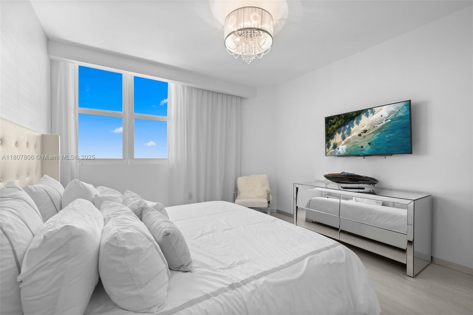 THE PENINSULA II CONDO - Residential