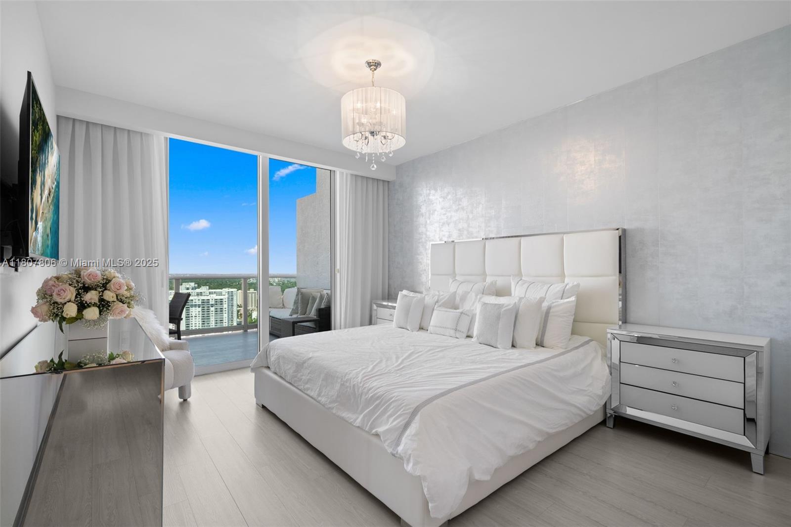 THE PENINSULA II CONDO - Residential