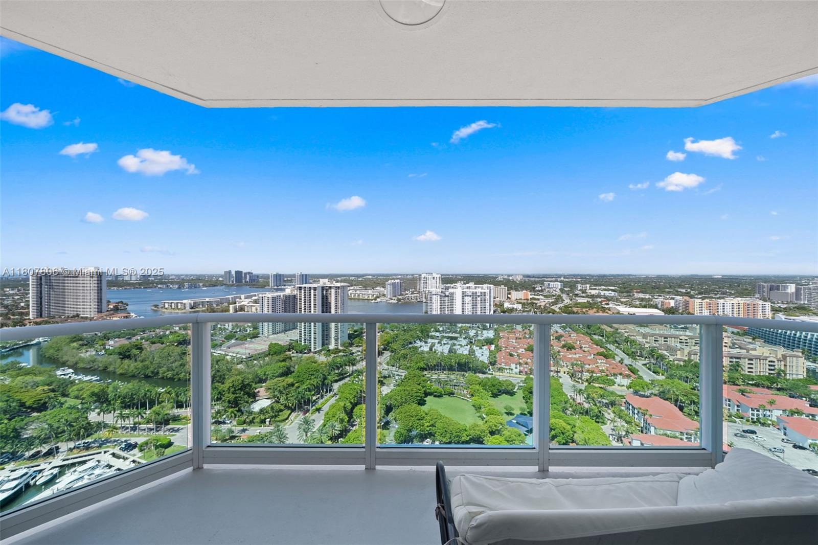 THE PENINSULA II CONDO - Residential