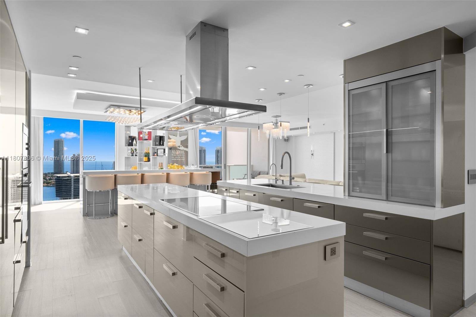 THE PENINSULA II CONDO - Residential
