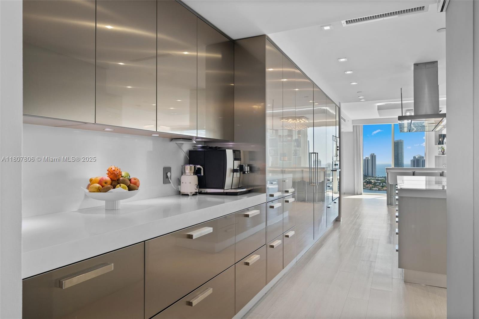 THE PENINSULA II CONDO - Residential
