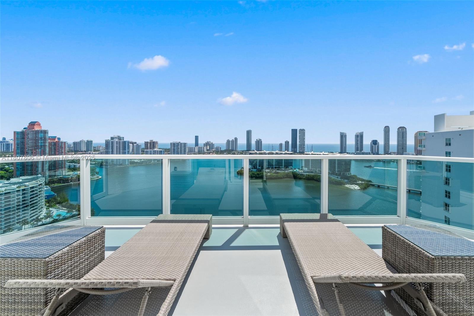THE PENINSULA II CONDO - Residential