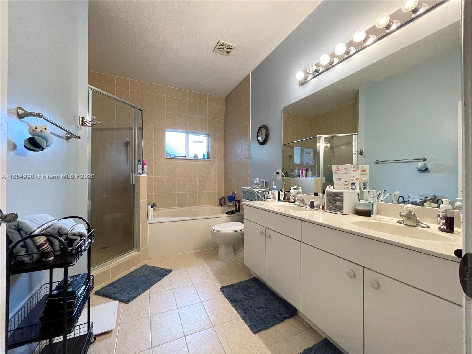 CARMENS PLACE - Residential