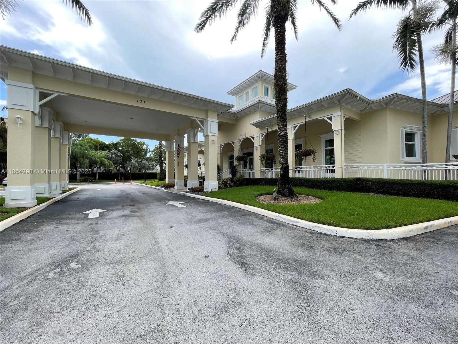 CARMENS PLACE - Residential