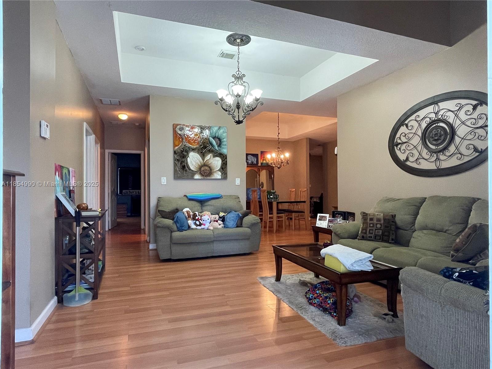 CARMENS PLACE - Residential